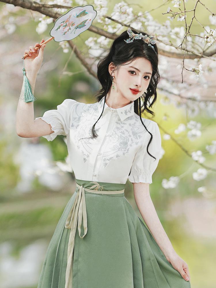 Embroidered Flower Chinese Hanfu Set: Short Sleeve Top & Horse-Face Skirt