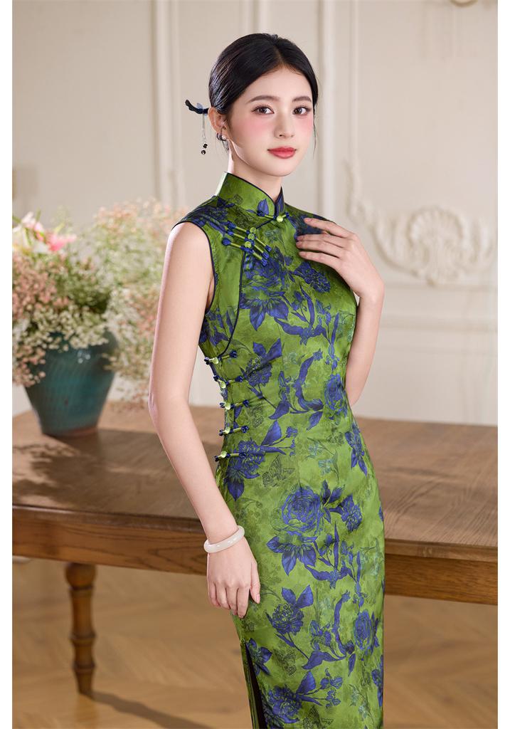 Cheongsam longo novo verde sem mangas estilo chinês novo primavera nova menina estilo Hong Kong cheongsam