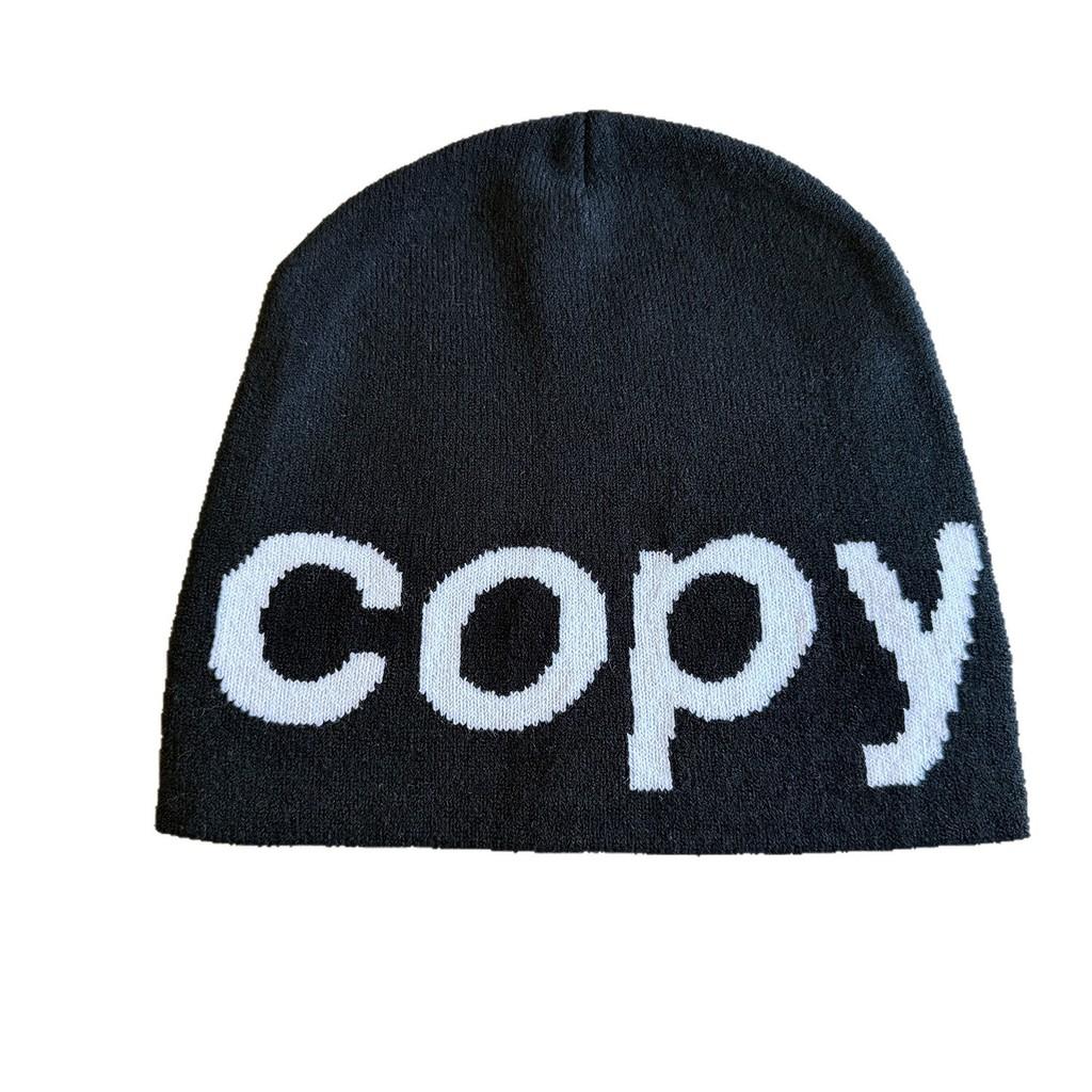 Gestrickte Mütze mit Buchstabenmuster für den Winter, warm, mit Gesichtsform-schmeichelndem Schnitt für Damen und Herren