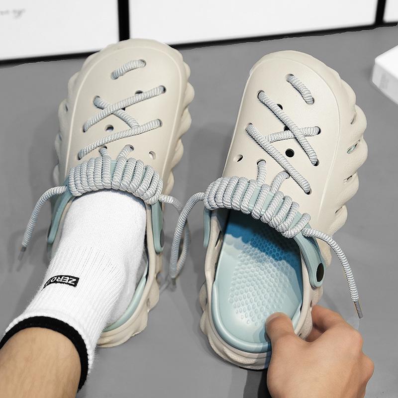 Herrarnas Andningsbara Slip-on Strandtofflor för Sommaren med Dämpad Tjock Sula och Snygga Hål