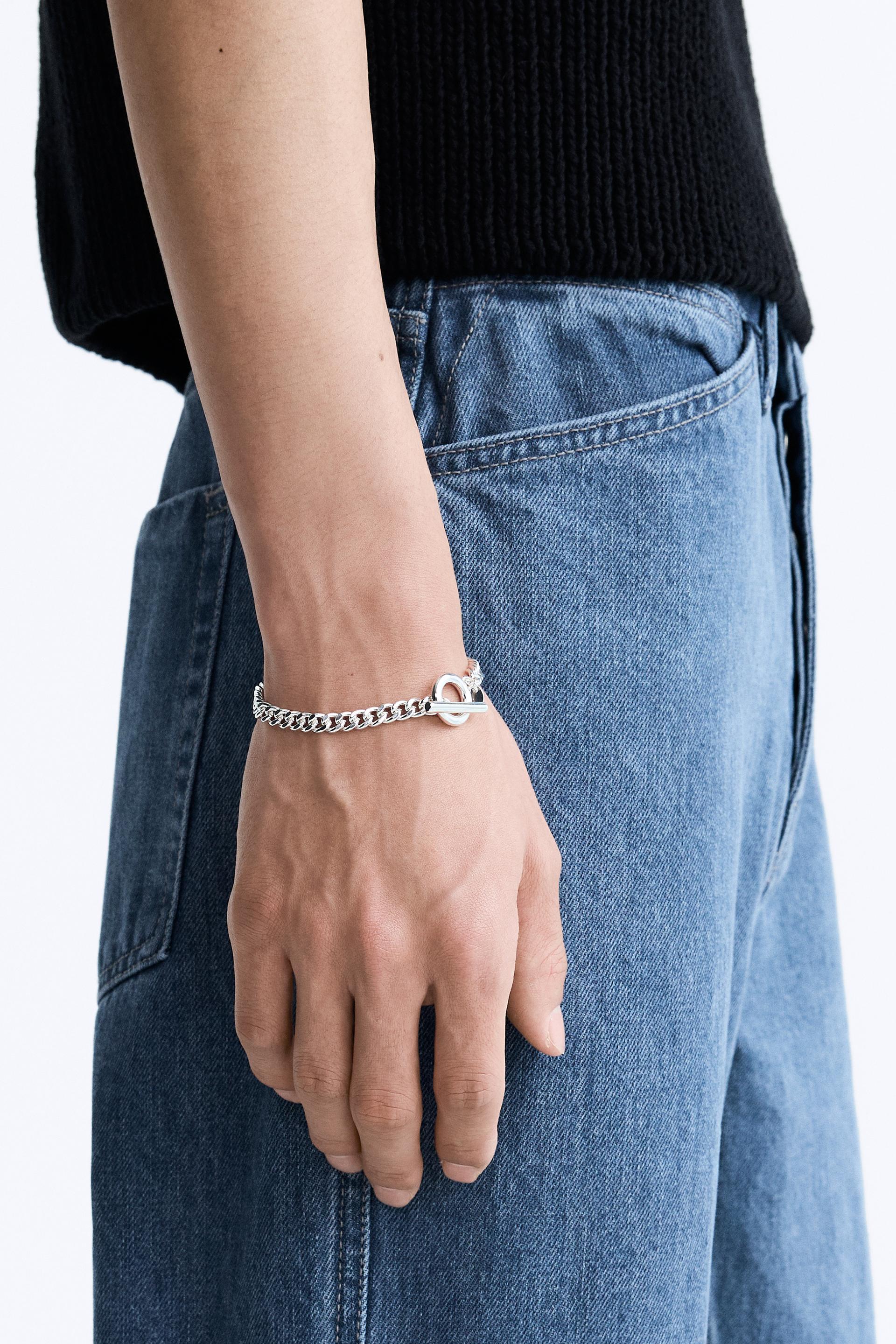 

БРАСЛЕТ С МЕТАЛЛИЧЕСКИМИ ЗВЕНЬЯМИ