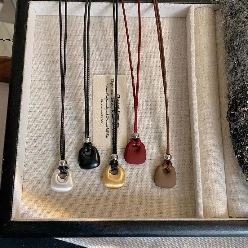 Fashion Metal Square Bag Shaped Pendant Necklaces for Women Men New Korean Style Casual Long Necklaces Daily Jewelry Accessories