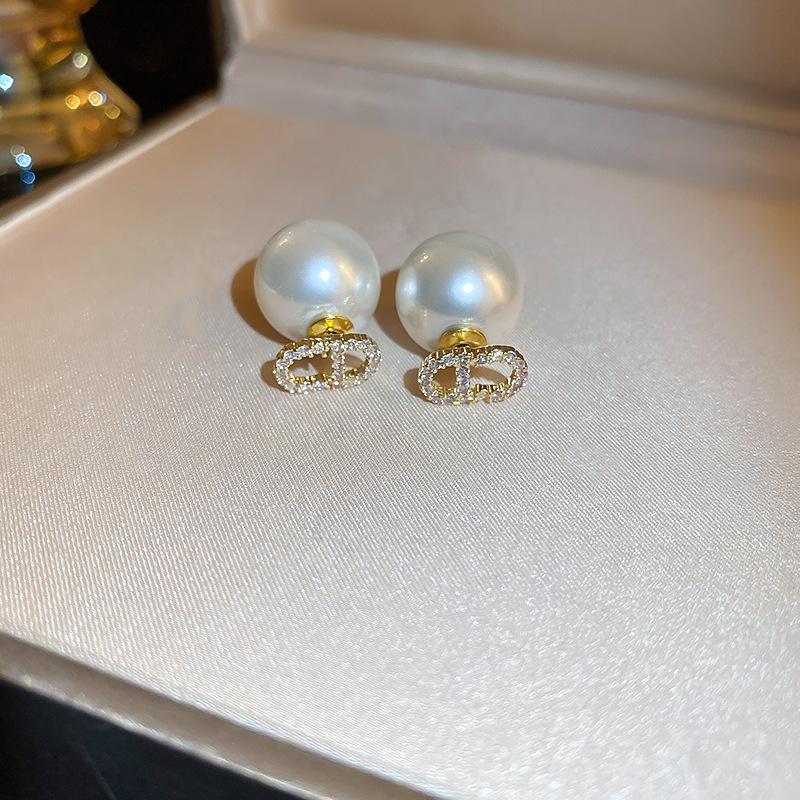 French Elegant Pearl Geometric Earrings Fashion Personality Design Sense Earrings Niche Light Luxury Temperament Earrings Women