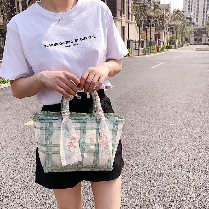 Simple Design Straw Bags for Women Artisanal Bohemian Style Beach Summer Fashion Package Bucket Tote Bags