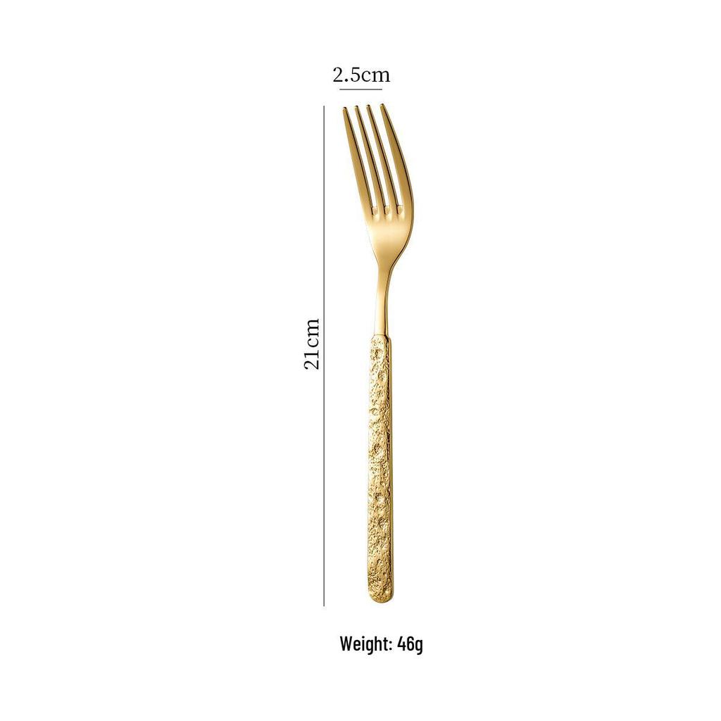 Gold-Plated Western Cutlery Set: Ice Crack Pattern Stainless Steel Fork, Knife, Spoon - Five Pieces.
