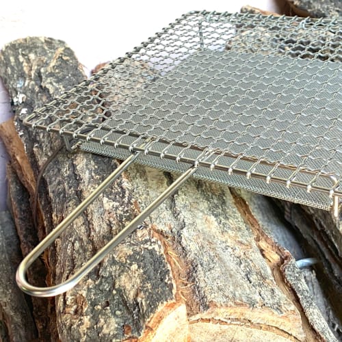 Tsujiwa Wire Mesh Stainless Steel Grilling Net with Handles, Large, Square Handles, for BBQs and Camping, with Guard Net