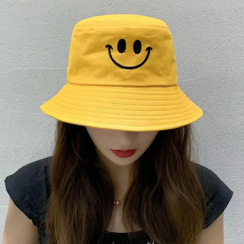 Cute Smiley Face Embroidered Bucket Hat, Unisex Retro Summer UV Protection Sun Hat, Casual Foldable Travel Bucket Cap for Women Men