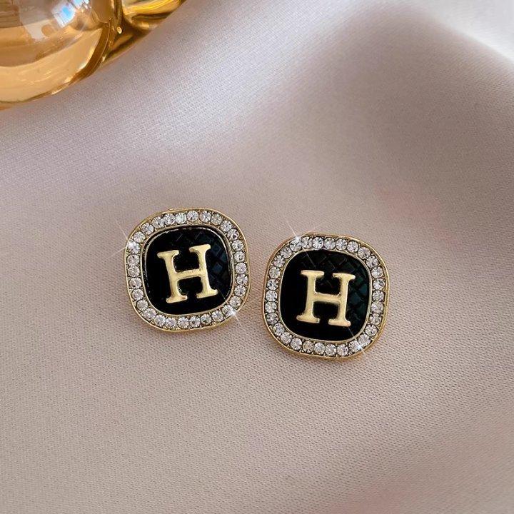 Silver Needle Fashion High-end Sense Diamond-set Black Earrings Niche Versatile Temperament Earrings Light Luxury High-quality Earrings