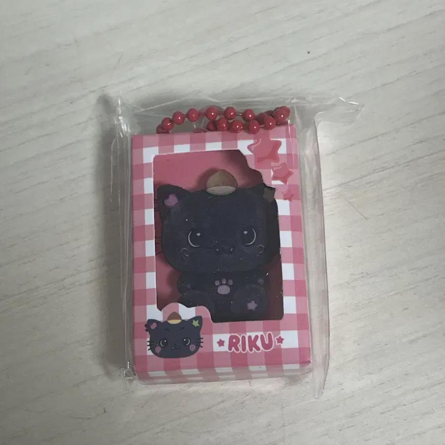 

Ncitywish Всплывающий магазин Миниатюрный брелок Рику