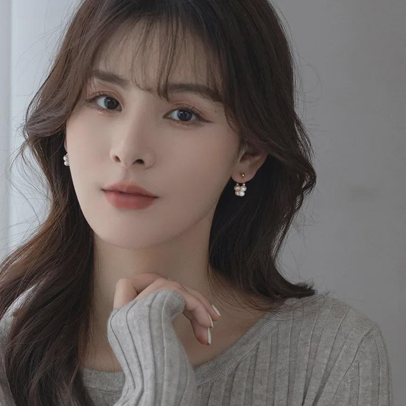 High-Quality Retro Pearl Earrings: Trendy Natural Design for Autumn & Winter 2022