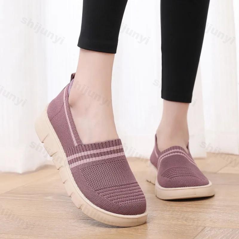 Women's Fly Weave Shoes 2026 Autumn New Outdoor Non Slip Soft Sole Slip on Flats Lightweight Comfortable Breathable Casual Shoes