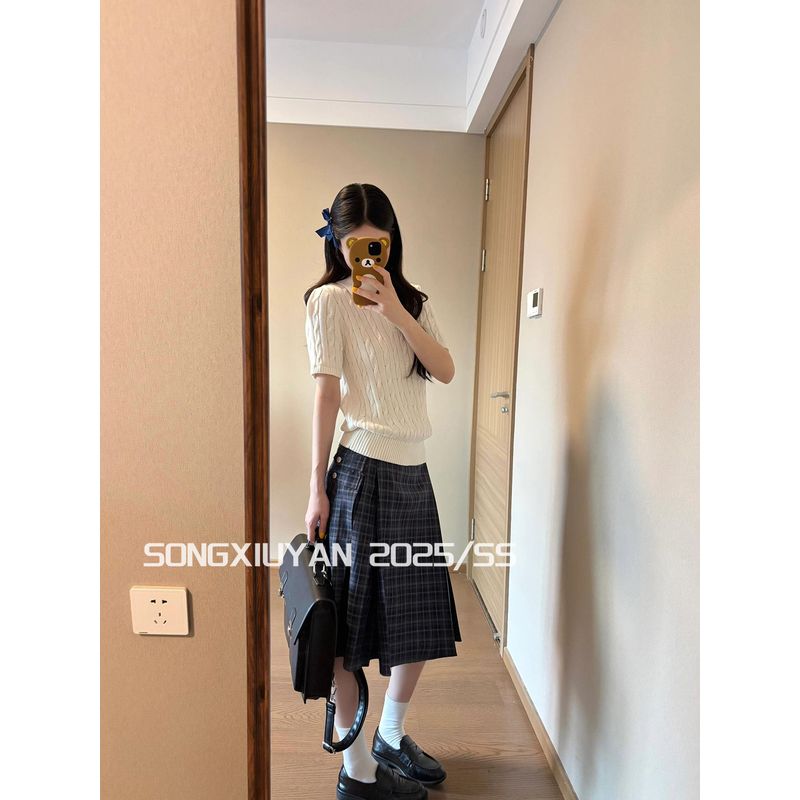 

Song Xiuyan Seniors Korean Style Polo Collar Short Sleeve Knitwear Women s Younger Summer Plaid Pleated Mid-Length Dress Set White Top S