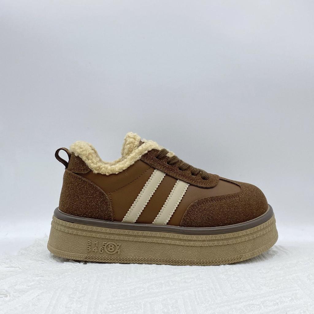 Hong Kong Style Retro Moral Training Shoes Women's 2025 New Winter Velvet Thick-soled Heightening Thermal Cotton Shoes Sports and Leisure Board Shoes