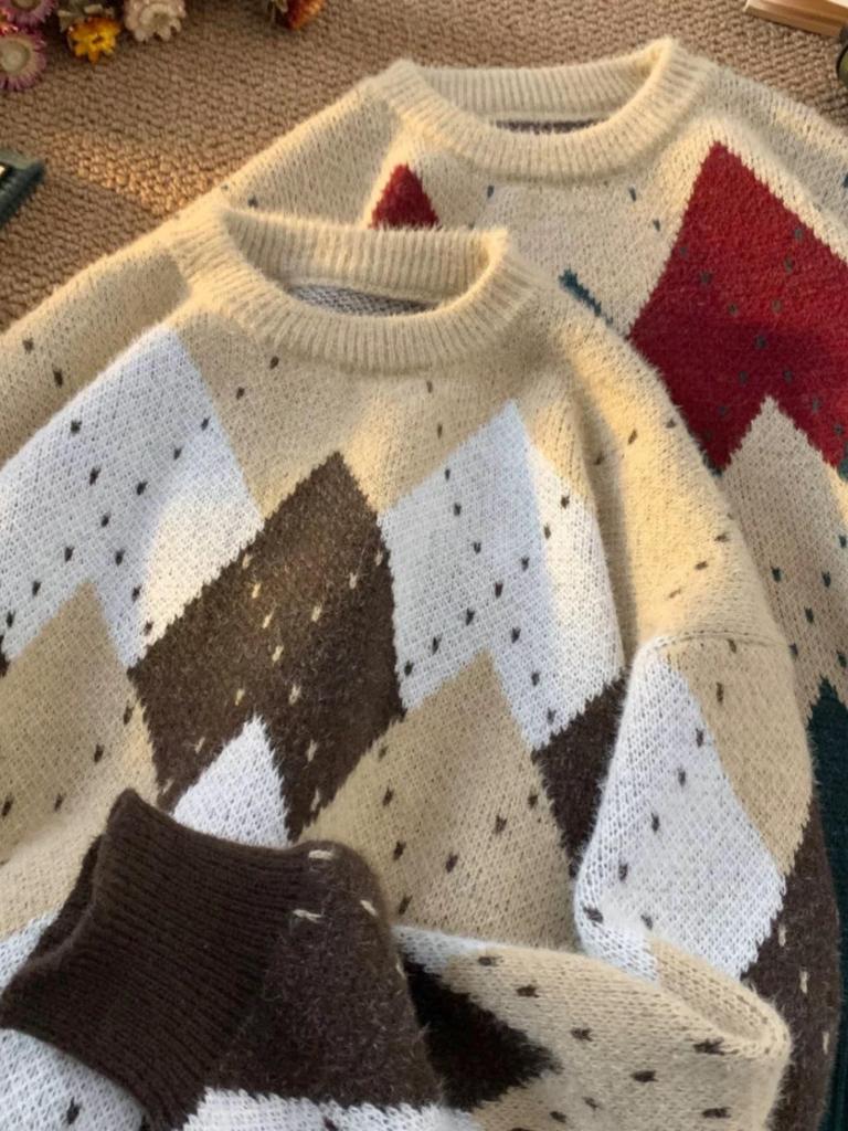 Retro Plaid Diamond Christmas Sweater: Autumn/Winter Loose Knitwear, Thick & Stylish.