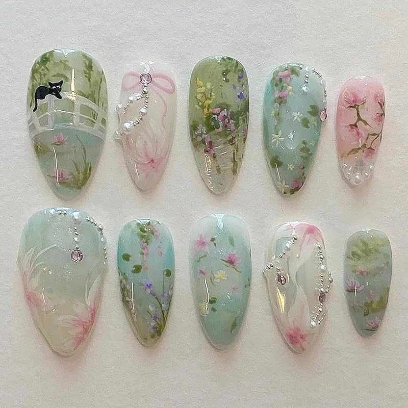 30Pcs Fall Press On Nails Medium Almond Red Maple Leaf Fake Nails with Gradient Designs Fall Leaves Stick On Nails Full Cover Autumn Acrylic Nails