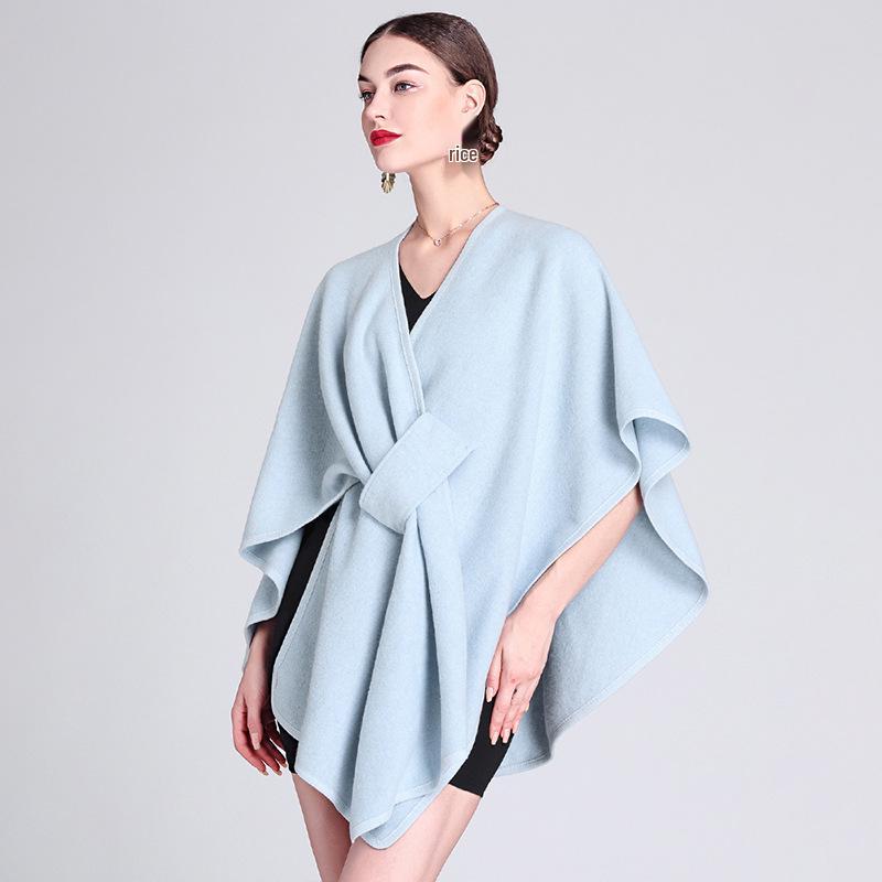 European & American Autumn/Winter Fashion Shawl Cape: Plus Size Knitted Cardigan Cloak for Women