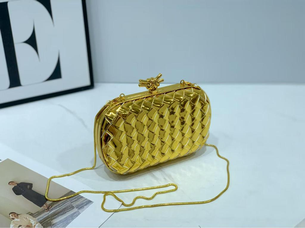 Elegant Luxury Evening Woven Chain Clutch - Women's High-Style Shoulder Bag