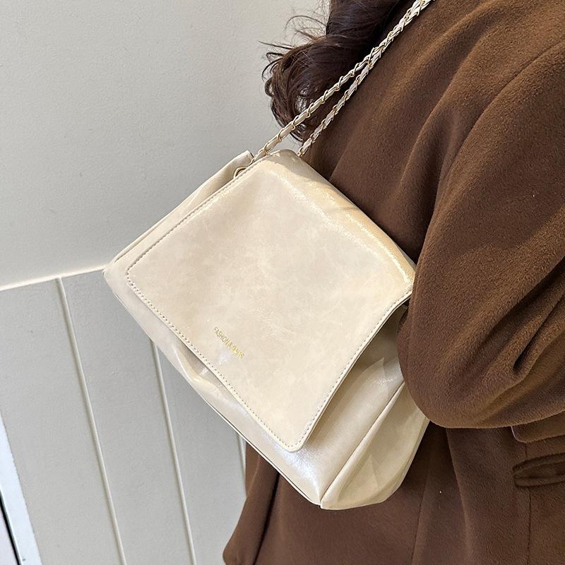 Niche Bag Women'S Fashion Chain Bag High-End Sense Versatile Retro Commuter Shoulder Messenger Bag