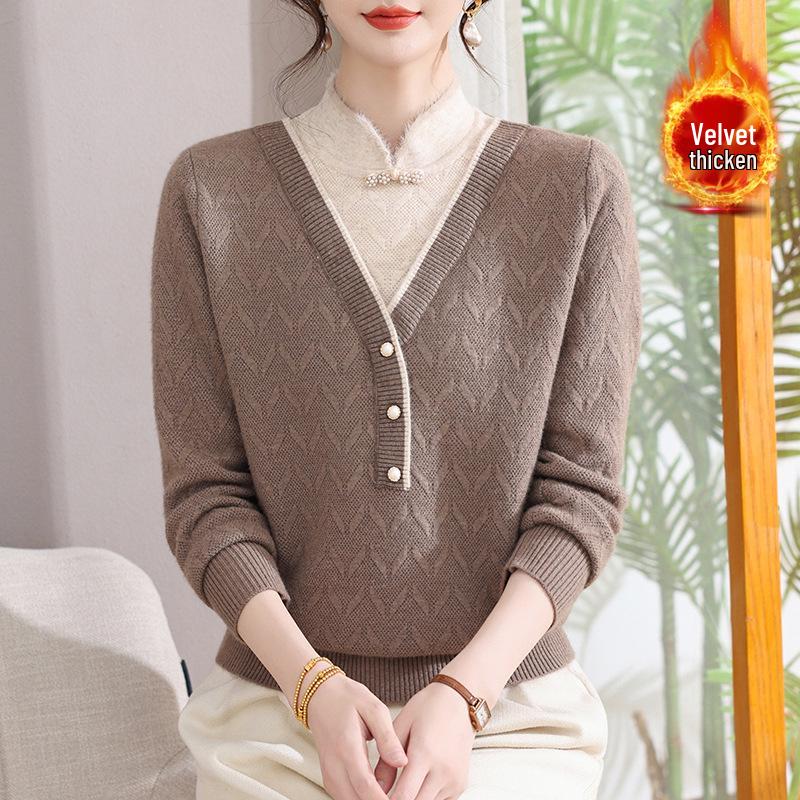 Mom's Stylish Improved Cheongsam Top: Middle-Aged Women's Velvet-Thickened Winter Sweater