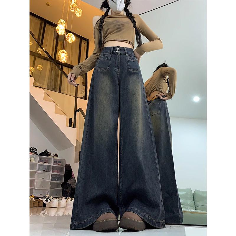 Women's High-Waisted Wide-Leg Jeans: Plus Velvet, Loose Fit, Plus Size, Perfect for Spring, Autumn, and Winter.