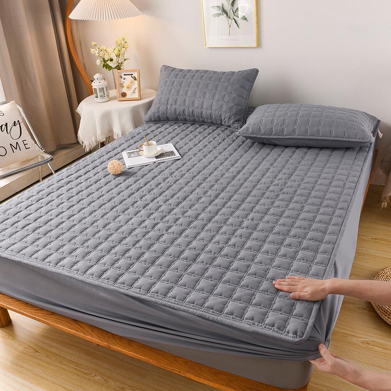 Waterproof & Breathable Quilted Mattress Protector - Urine-Proof Fitted Bedspread