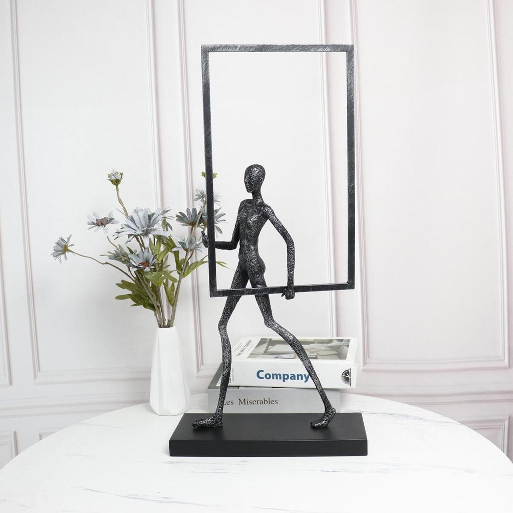 Abstrakte Schwarze Figur mit Ringen - Moderner Dekorativer Akzent für Zuhause oder Büro