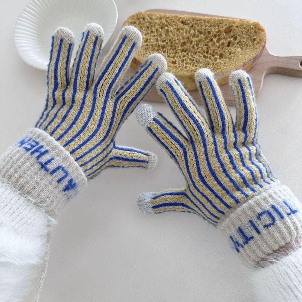 

Letter Striped Gloves Thickened Winter Velvet Mittens Retro Knitted Gloves Women Thin