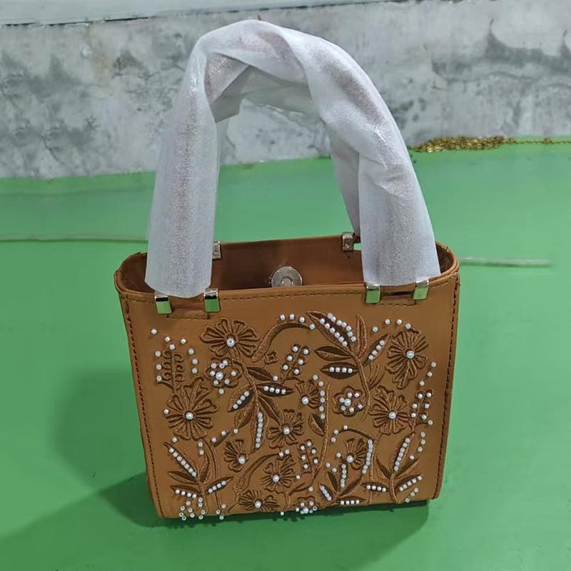 NEW Embroidered Shoulder Bag Elegant Handbag Retro Small Square Bag Wedding Party Luxury Designer Women Evening Clutch
