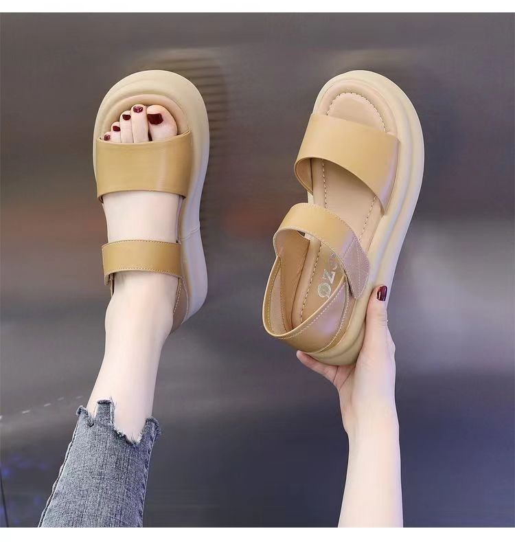 Internet Celebrities Popular Platform Sandals Women Wear 2025 Summer New Fashion Versatile Height Stepping On Shit Feeling Beach Sandals
