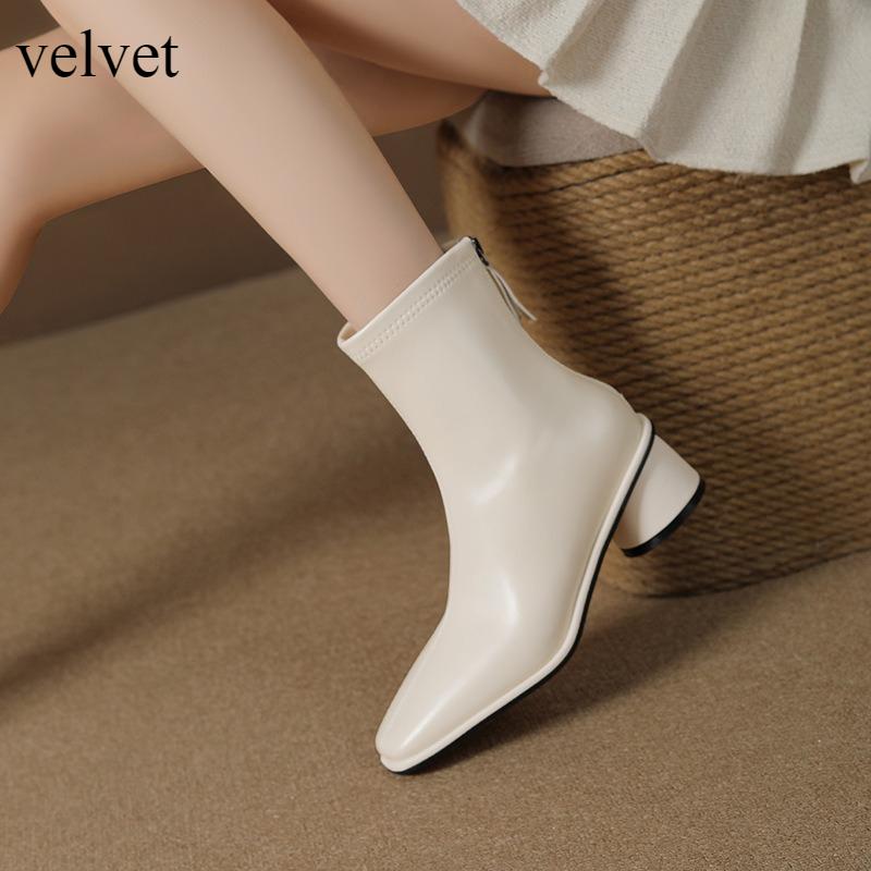 Fashion Square Head Short Boots Women's 2025 Autumn and Winter New Soft Sole Fashion Versatile Thick Heel Chelsea Thin Boots Women