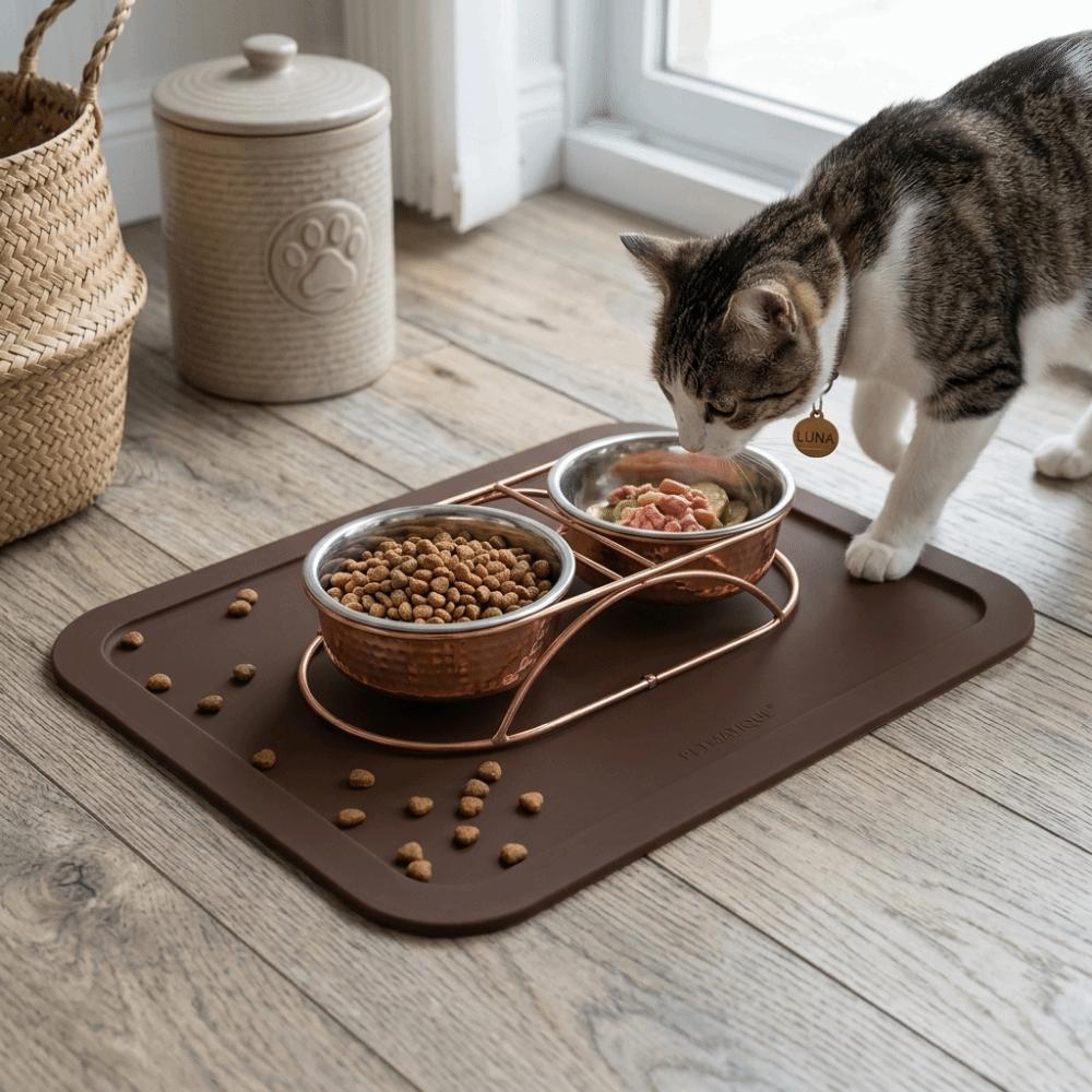 Tilt Proof Structure Pet Bowl Mat All-Weather Adaptable Non Slip Food Mat Indoor Floor Use