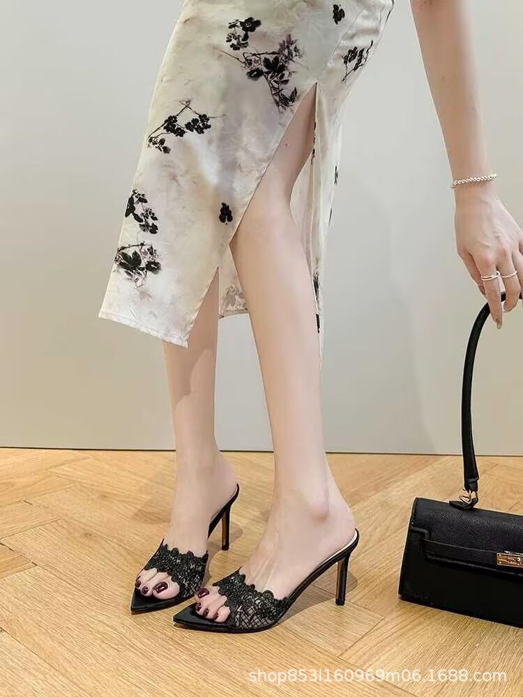 

2025 spring European station new fine heel champagne gold embroidered high heel cool slippers women pointed fitting room slippers women 35 чёрный