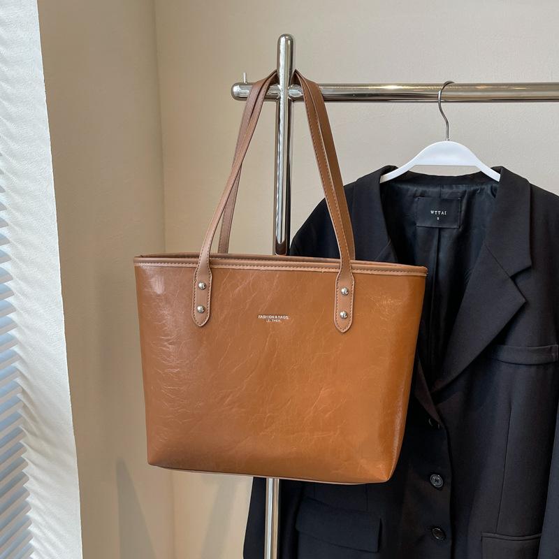 Simple and Versatile High-end Women's 2025 New Fashion Tote Bag Large-capacity Student Class Shoulder Bag