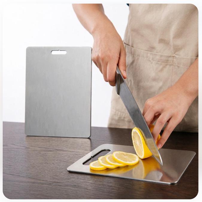 Planche à découper antibactérienne en titane et acier inoxydable - Résistante aux moisissures, planche à découper de cuisine de qualité médicale.