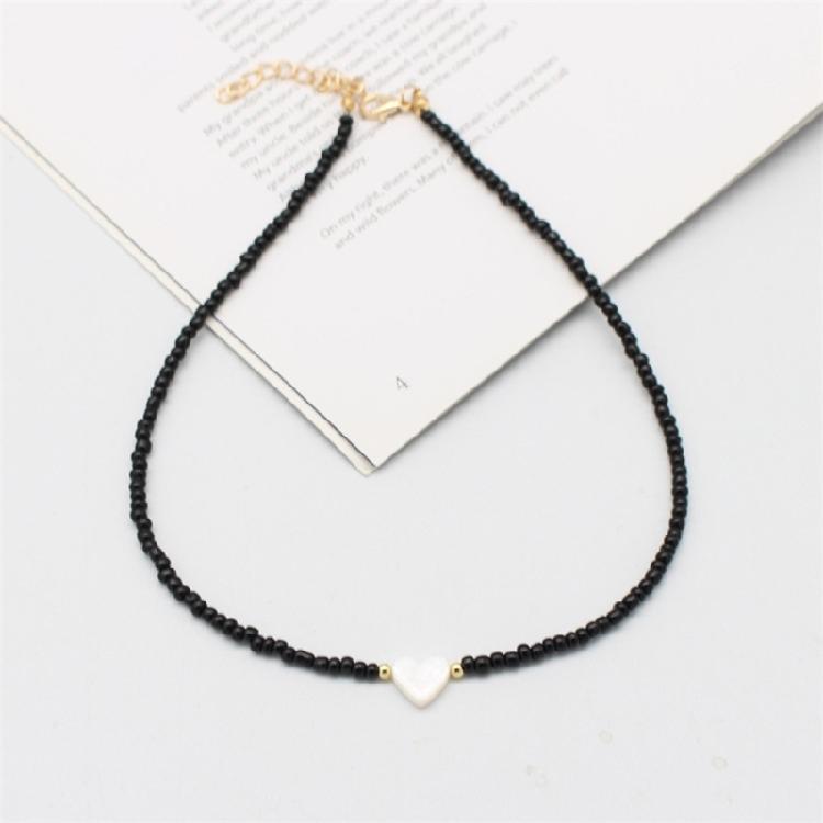 Delicate Bead Chokers Necklace Summer Bohemian Beaded Necklace Y2K Heart Shell-Charm Bead Chokers Necklace Summer
