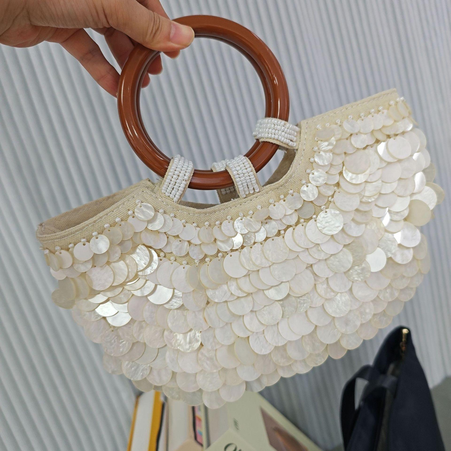 

Autumn And Winter High Sense Pure Handmade Natural Shell Bag Fairy Handheld Women S Bag Niche Design Personality Trend