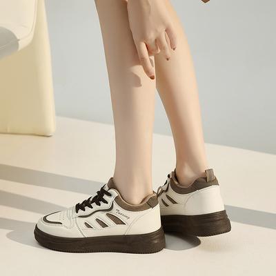 2025 neue Freizeitsport kleine weiße Schuhe Board-Schuhe modisch und bequem vielseitig Student Wasteland-Stil