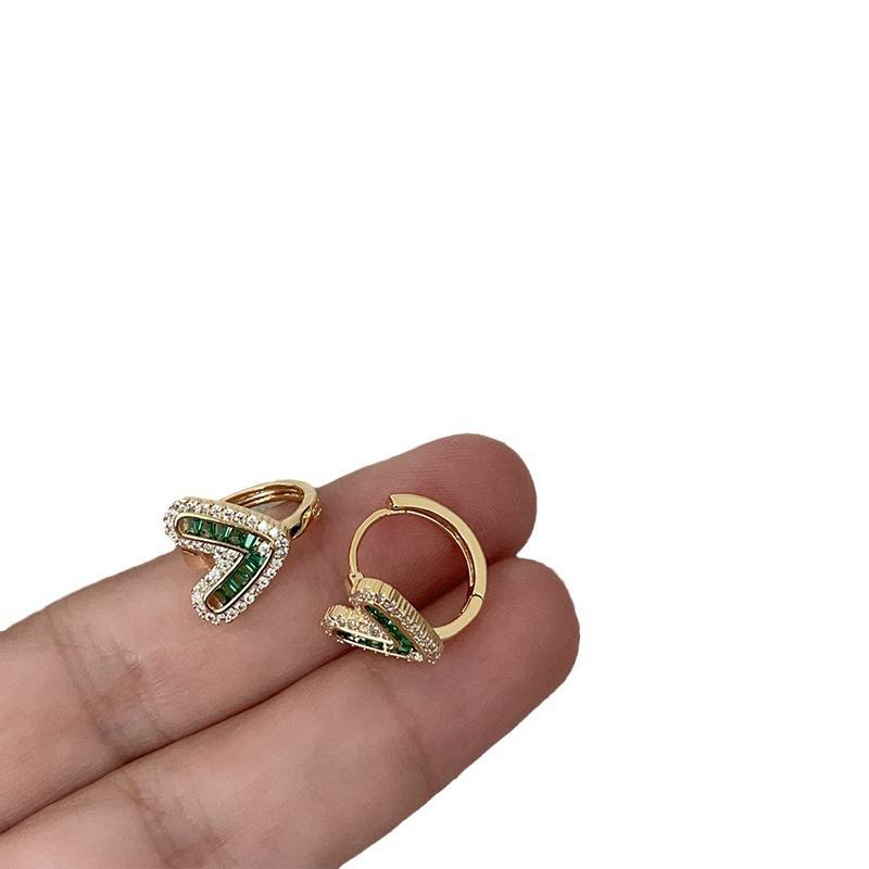 Court Retro Style Emerald Zircon Love Ear Buckle Women'S Fresh And Elegant Fashion Personality Versatile Earrings
