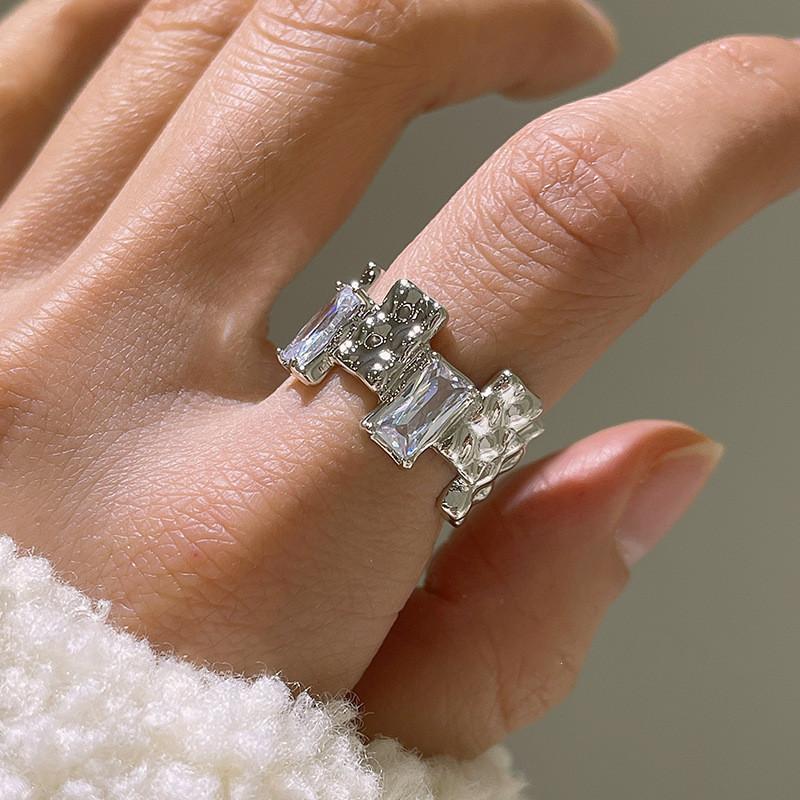 Korean Style Trendy Geometric Copper Ring For Women With Eyecatching Design Features And