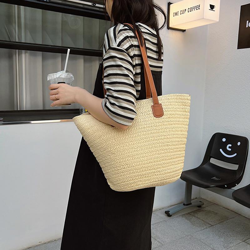 Fashionable 2023 Summer Simple Tote Bag Chic Street Style Retro Large Capacity