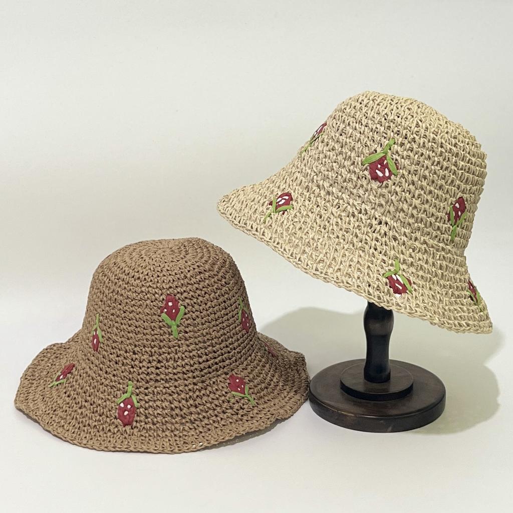 Strawberry crochet straw hat women's summer outdoor breathable sun hat sun hat outdoor outing seaside photo artifact