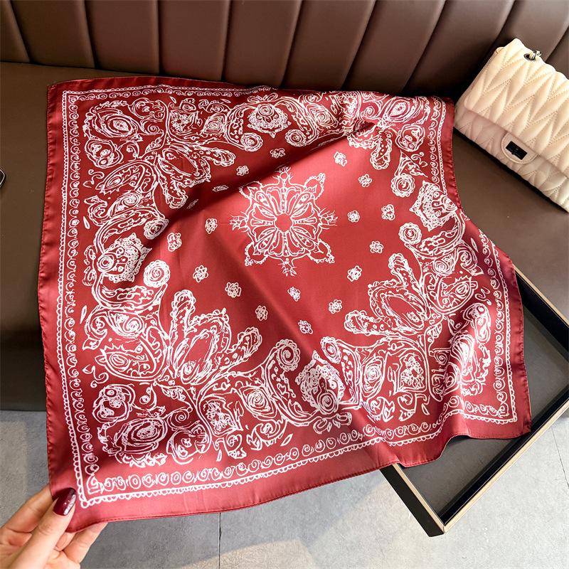 Classic cashew nut simulation silk printing silk scarf square scarf high-end shawl sunscreen neck professional scarf headscarf scarf