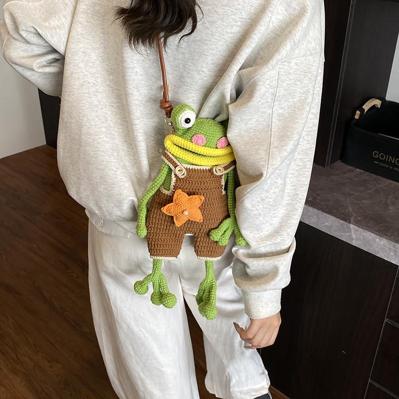 Childrens Cartoon Knit Crossbody Bag With Frog Exterior Design For Daily Use
