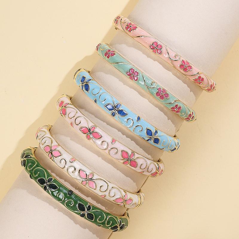 Flower Pattern Enamel Cloisonne Bracelet For Women Retro Gold Color Plated Bangles for Girls Women Jewelry Gifts