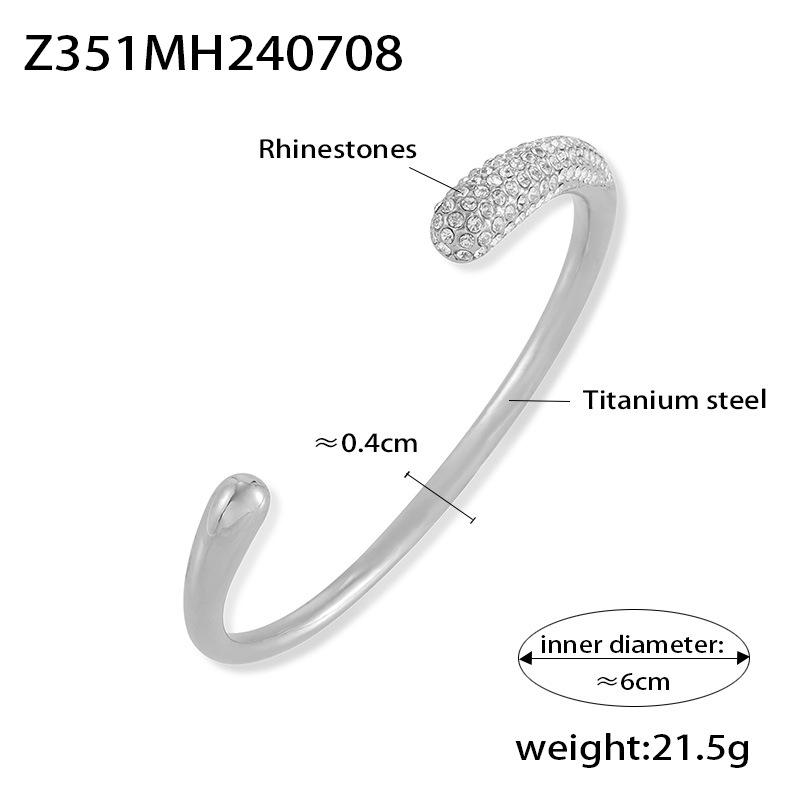 

Micro-inlaid Zircon Opening Bracelet Fashion Design High-end Titanium Steel Plated 18k Gold Jewelry