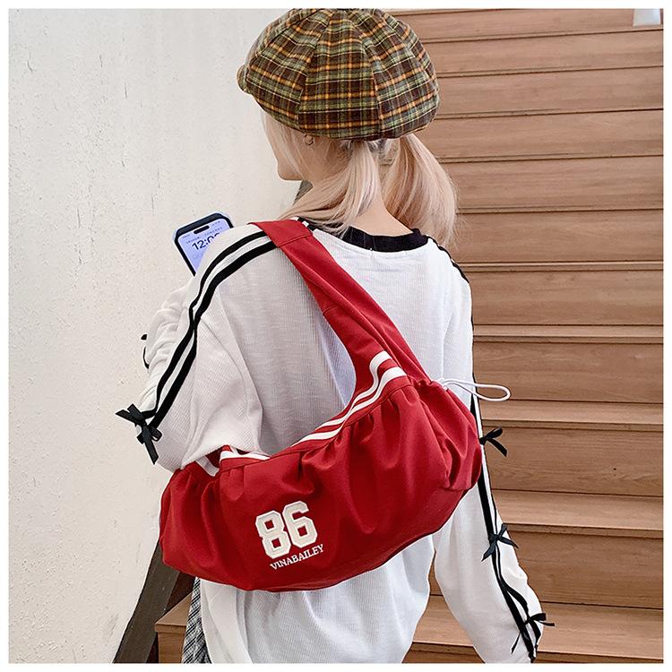 

Women s cloth bag fashion sports leisure large capacity canvas portable shoulder cloud bag lightweight bag