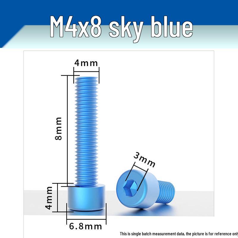 Šroub s vnitřním šestihranem M4 z eloxované hliníkové slitiny s válcovou zápustnou hlavou, antikorozní, barevná povrchová úprava.
