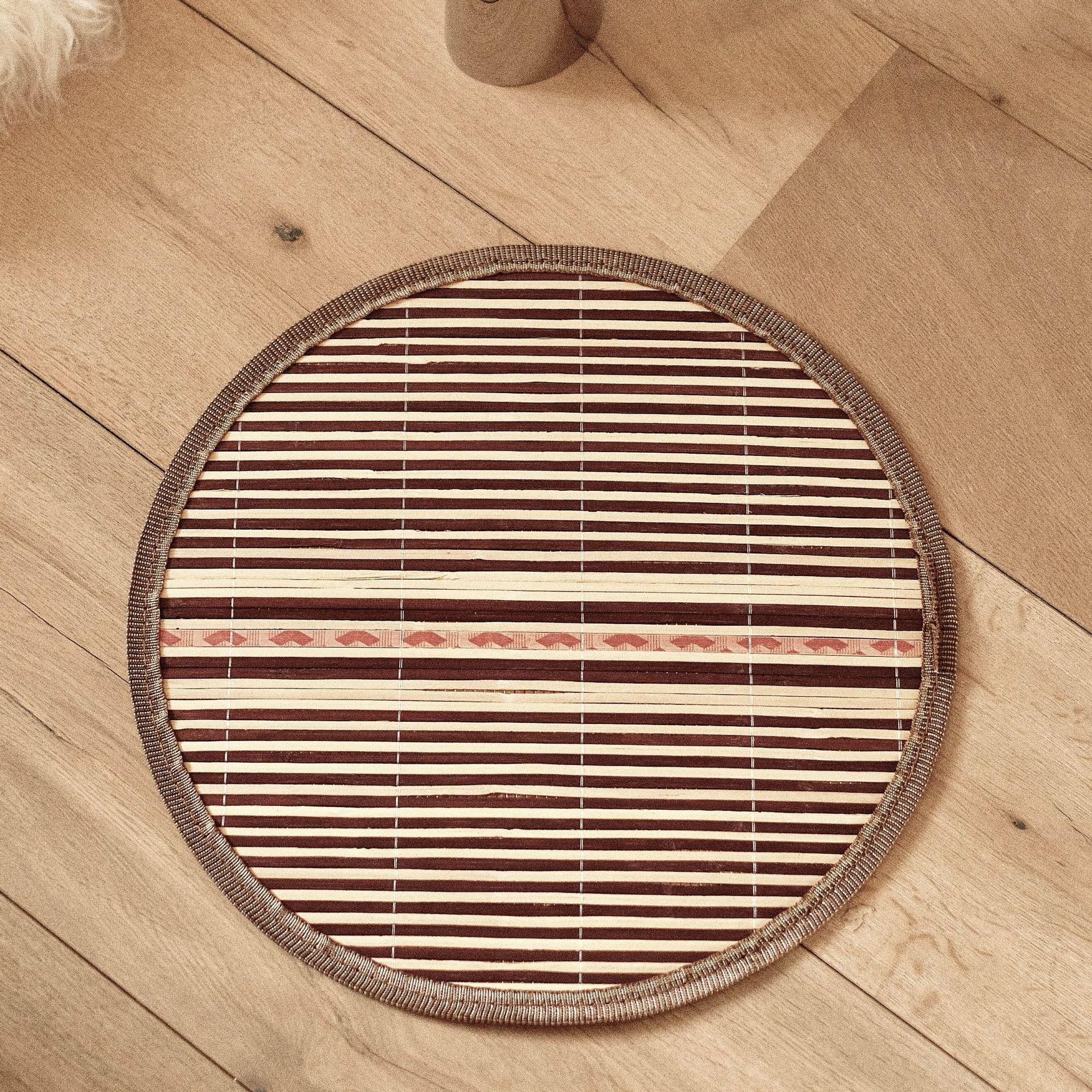 

Плетеная ротанговая лежанка для кошек «Четыре сезона»: Съемный, Моющийся, Теплый и Идеальный для Кошек и Котят. L (43*14)