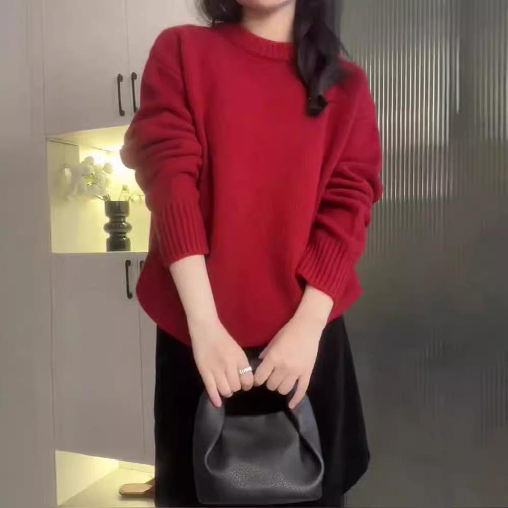 Women's Wool Round Neck Sweater - European Style, Soft Thick Knit for Autumn/Winter.