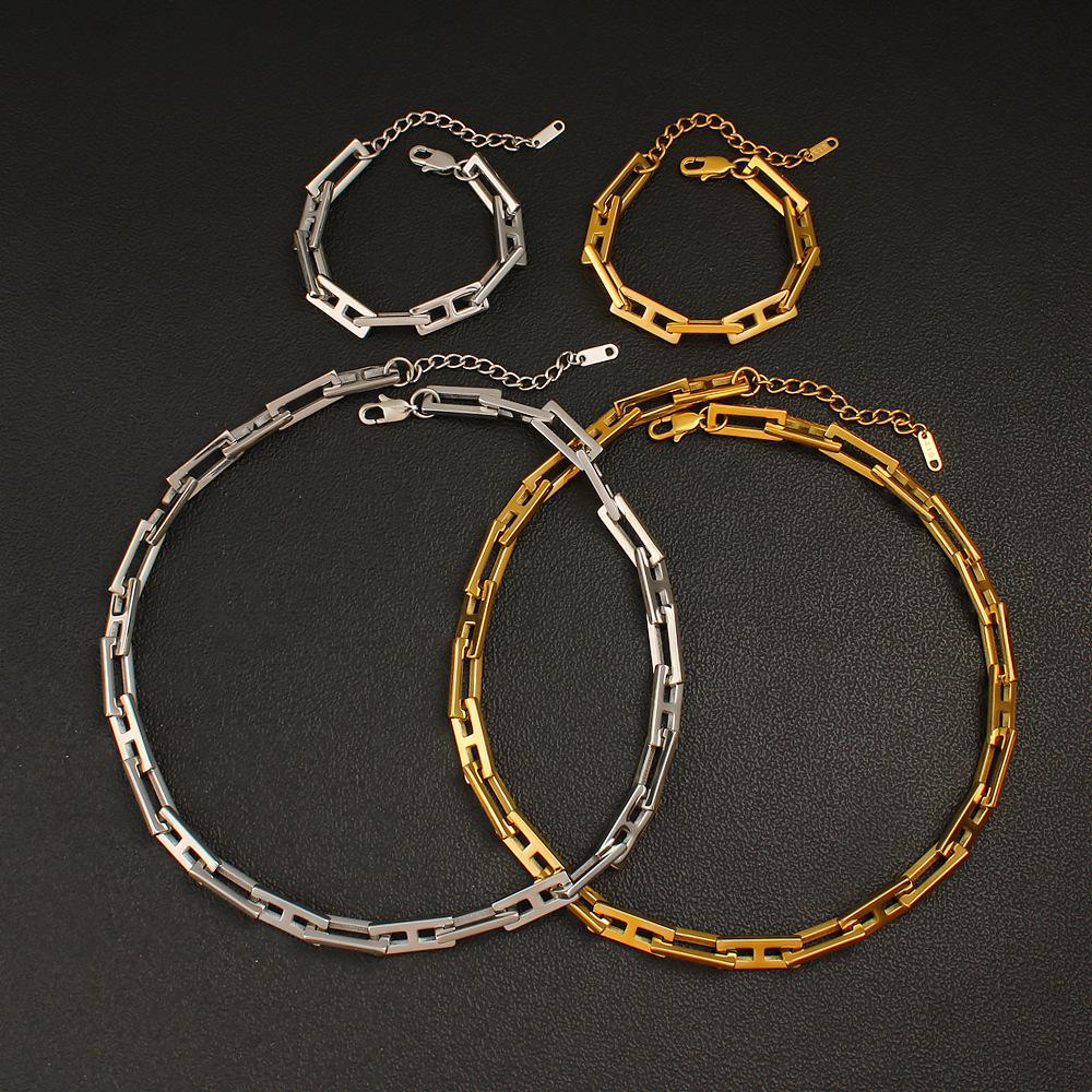 Conjunto de Pulseira e Colar de Corrente Feitos à Mão Banhado a Ouro 18K: Design Quadrado Espesso, Aço Inoxidável Polido.